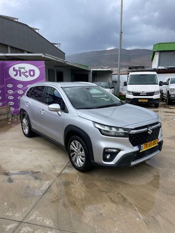 סוזוקי S-Cross
