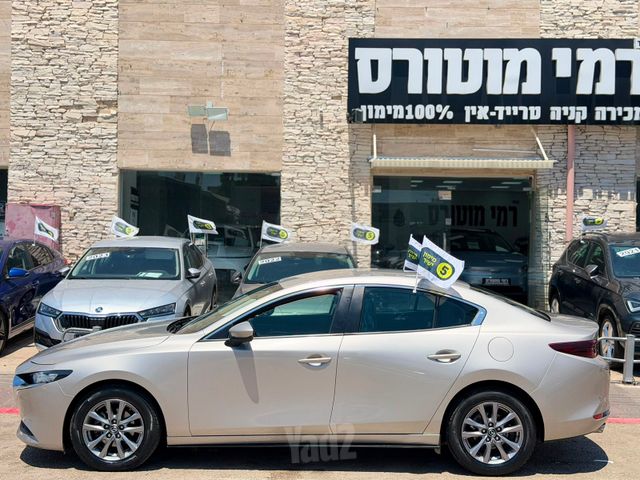 מאזדה 3