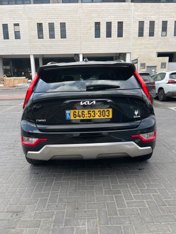 קיה נירו