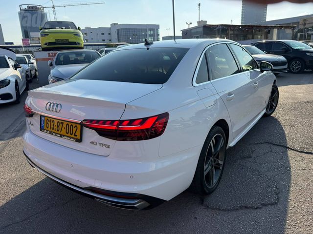 אאודי A4
