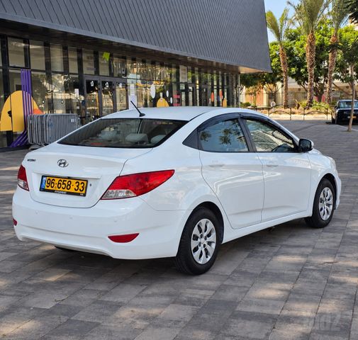 יונדאי אקסנט i25
