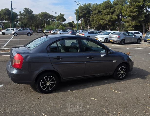 יונדאי אקסנט i25