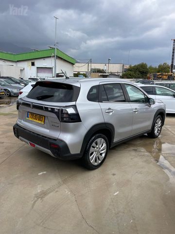 סוזוקי S-Cross