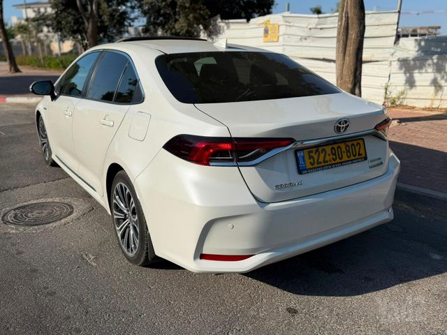 טויוטה קורולה