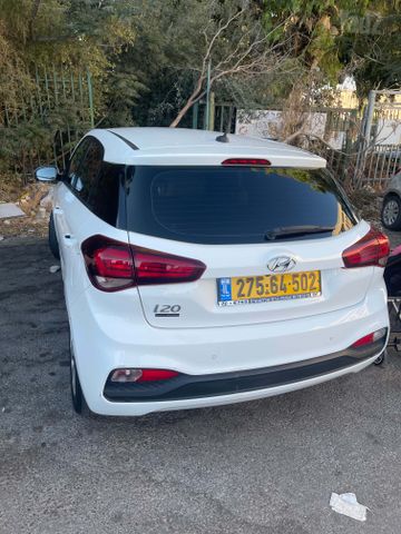 יונדאי i20