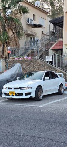 מיצובישי גאלאנט
