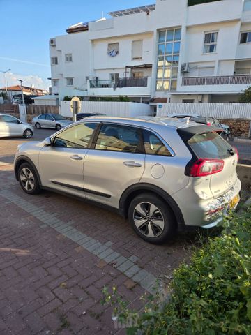 קיה נירו