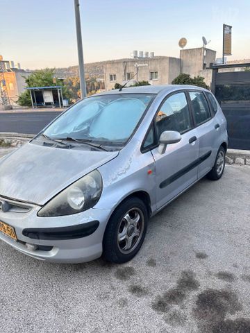 מודעת רכב הונדה ג'אז