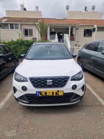 סיאט ארונה