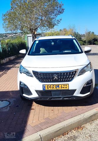 פיג'ו 3008
