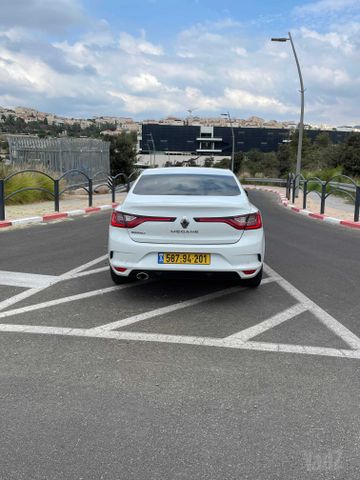 רנו מגאן