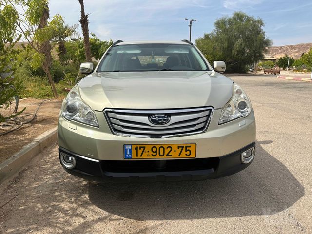 סובארו אאוטבק