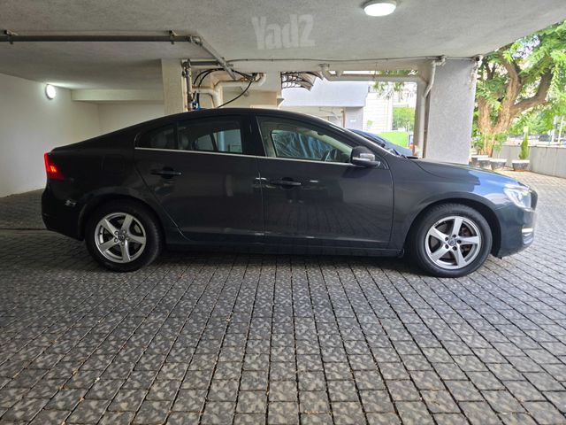 וולוו S60