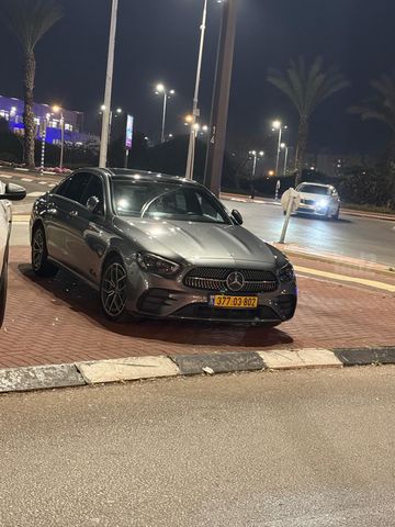 מודעת רכב מרצדס-בנץ E-class