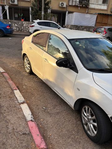 מאזדה 3