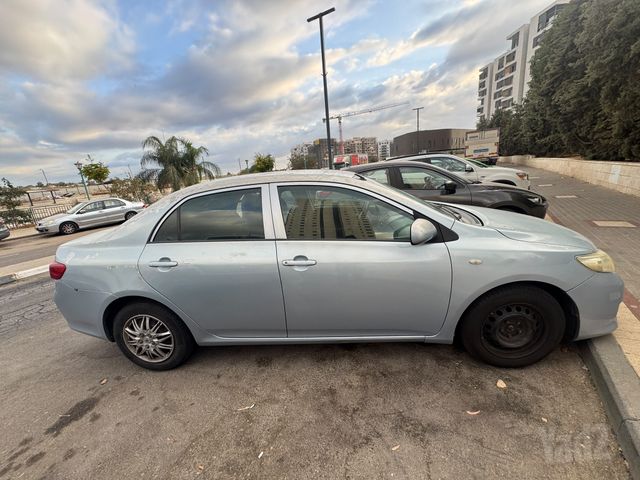 טויוטה קורולה