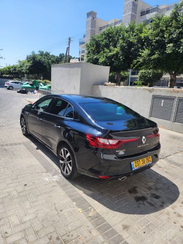 רנו מגאן