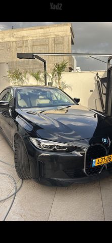 ב מ וו i4