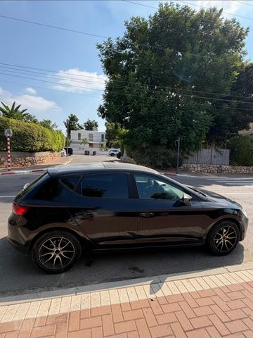 סיאט לאון