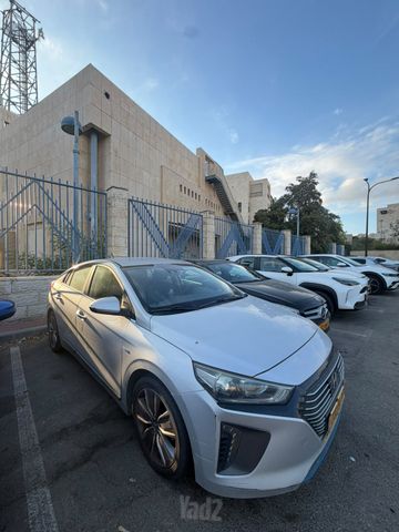 יונדאי איוניק