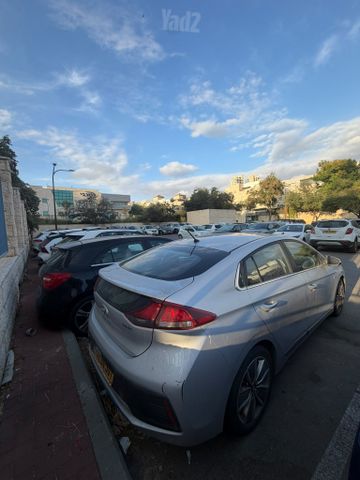 יונדאי איוניק