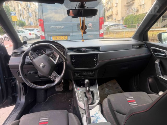 מודעת רכב סיאט ארונה