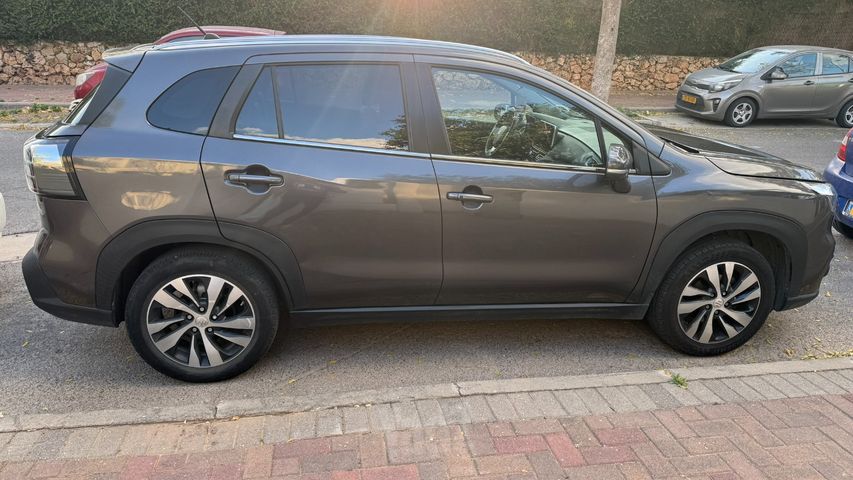 מודעת רכב סוזוקי S-Cross