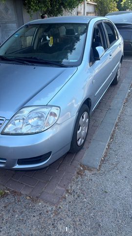טויוטה קורולה