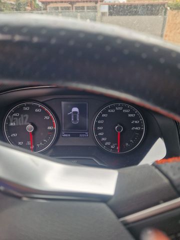 סיאט ארונה