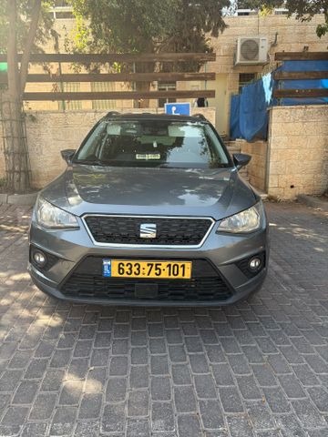 סיאט ארונה