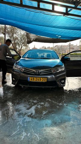 טויוטה קורולה