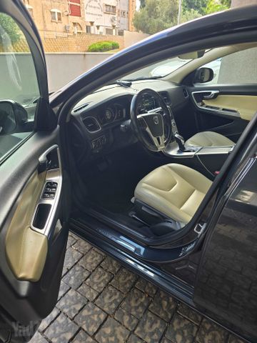 וולוו S60