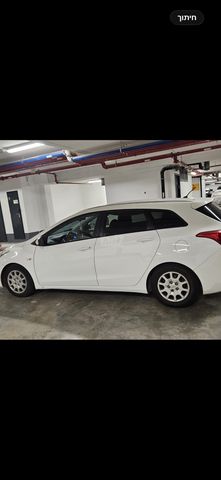 יונדאי i30