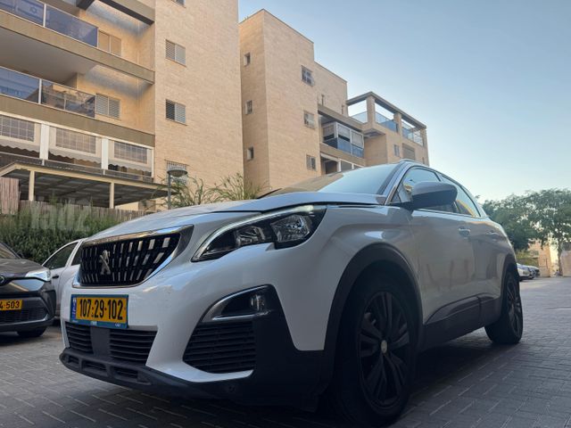 פיג'ו 3008