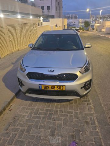 קיה נירו