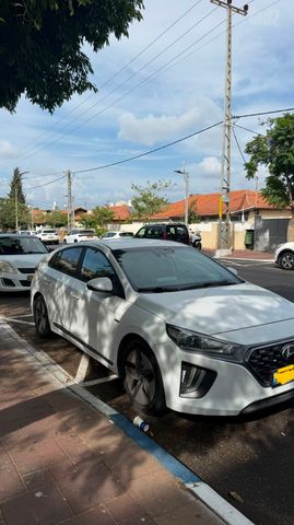 יונדאי איוניק
