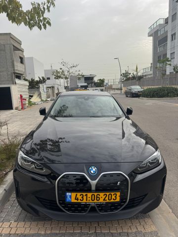 ב מ וו i4