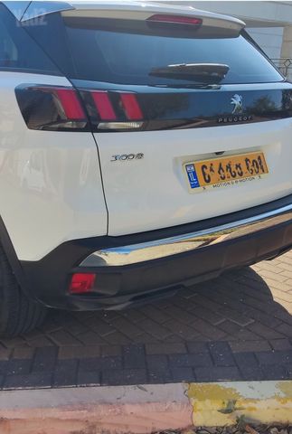 פיג'ו 3008