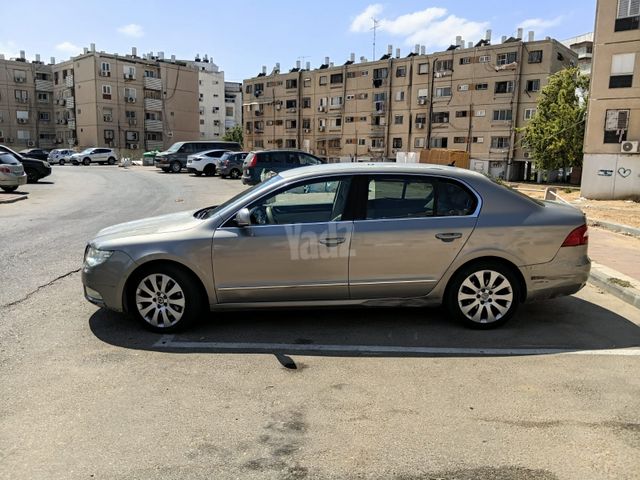 מודעת רכב סקודה סופרב