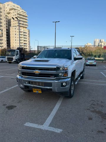 שברולט סילברדו