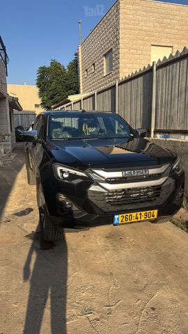 מודעת רכב איסוזו די-מקס