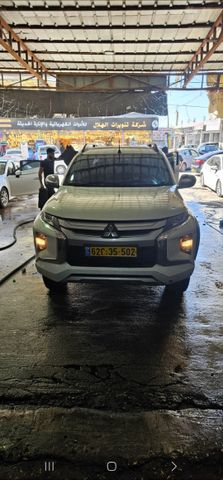 מיצובישי טרייטון / L200