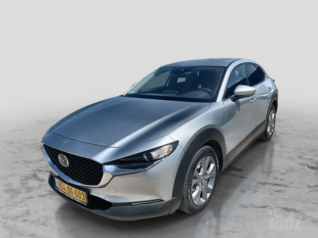 מודעת רכב מאזדה CX-30