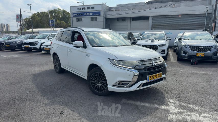 מיצובישי אאוטלנדר