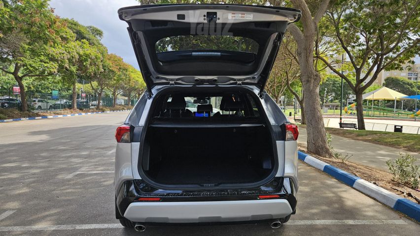 טויוטה RAV4