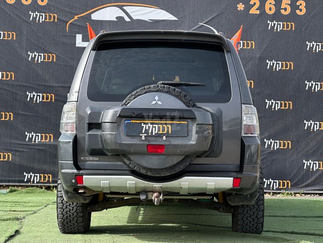 מיצובישי פג'רו