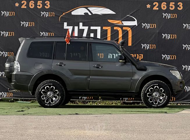 מיצובישי פג'רו
