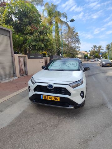 טויוטה RAV4