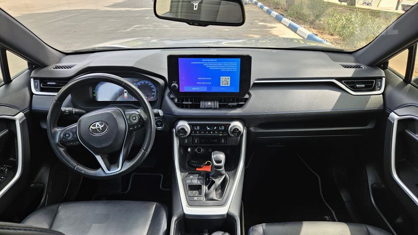 טויוטה RAV4
