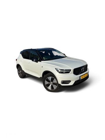 וולוו XC40